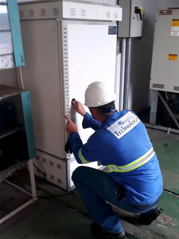 Instalação de controle de acesso veicular